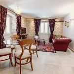 Hotel Nepos