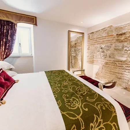 Hotel Nepos 4*