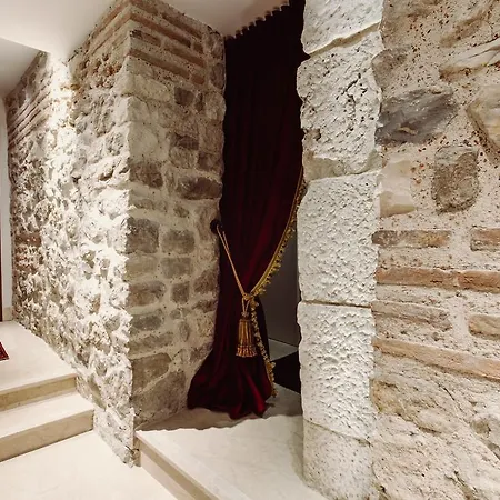Hotel Nepos Split