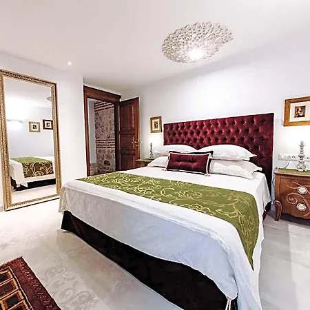Hotel Nepos