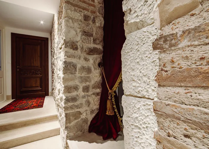 Hotel Nepos