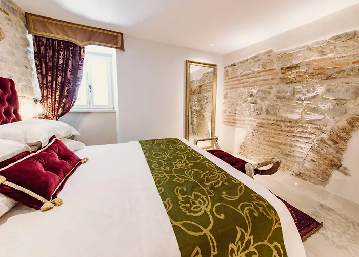 Hotel Nepos 4*