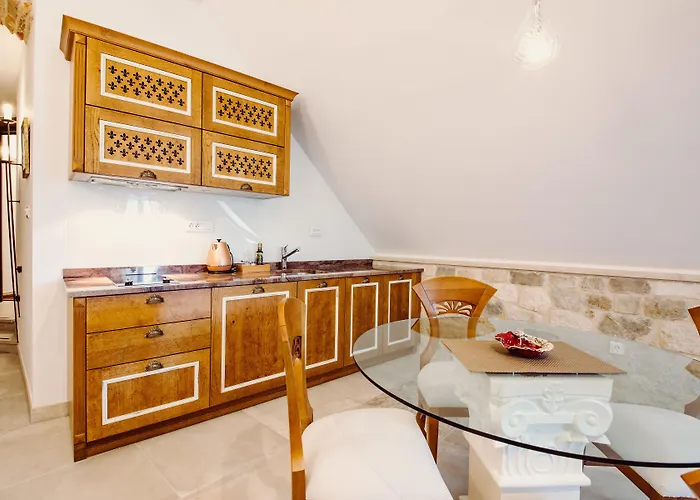 Hotel Nepos