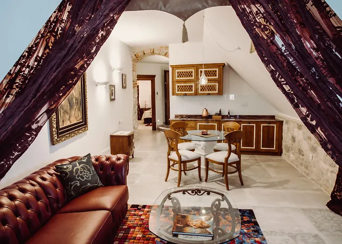 Nepos Hotel