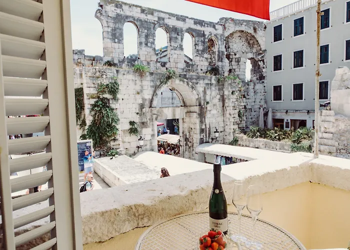Hotel Nepos