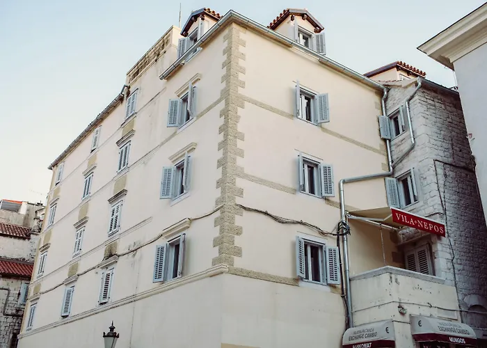 Hotel Nepos Split
