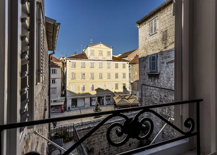 Hotel Nepos