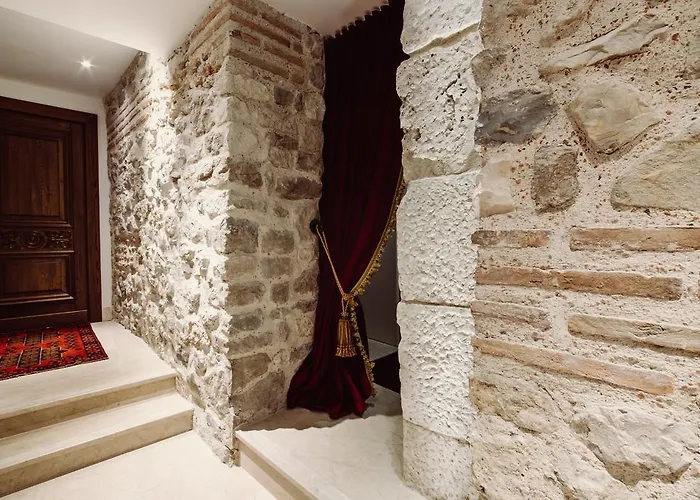 Hotel Nepos Split