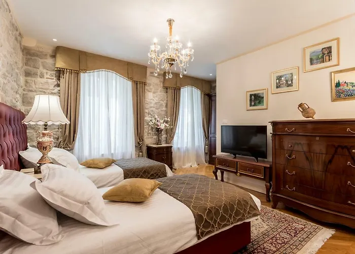 Hotel Nepos
