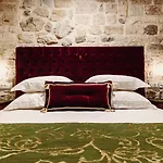 Nepos Hotel
