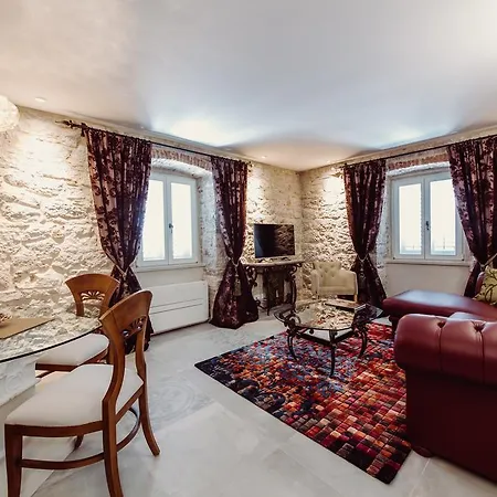 Hotel Nepos