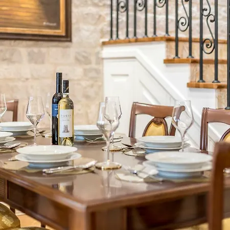 Otel Nepos Split